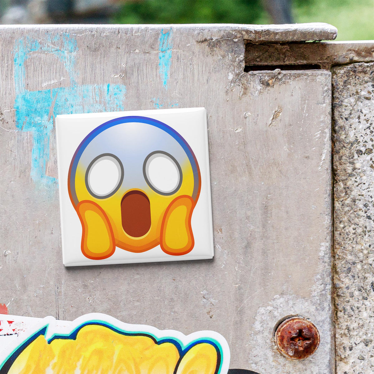 Face Screaming In Fear Emoji Magnet